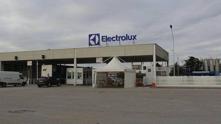 Electrolux: l'incontro con i vertici dell'azienda al Ministero rassicura Porcia