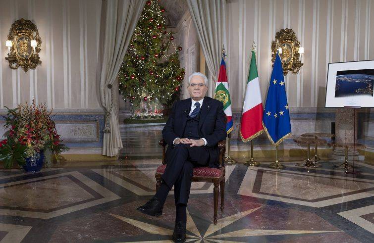 Il discorso di fine anno del presidente Mattarella improntato sulla parola "fiducia"