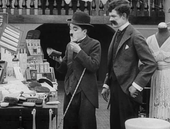 Cinemazero: proietta Chaplin la sera sulle case