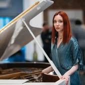 La pianista ucraina Milana Kurhan domenica a Pordenone