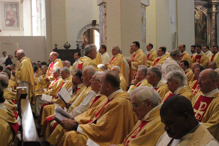 Formazione del clero: incontri per sacerdoti divisi per fasce d'età