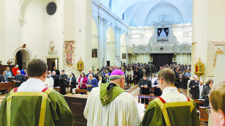 Vescovo Pellegrini: consegnata la Lettera pastorale "Cammino di speranza per uan nuova evangelizzazione"