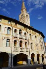 Pordenone: visite guidate al Museo Ricchieri con accompagnamento muiscale