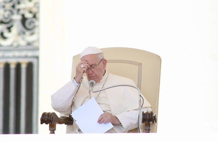 30 maggio: il rosario del Papa contro la pandemia