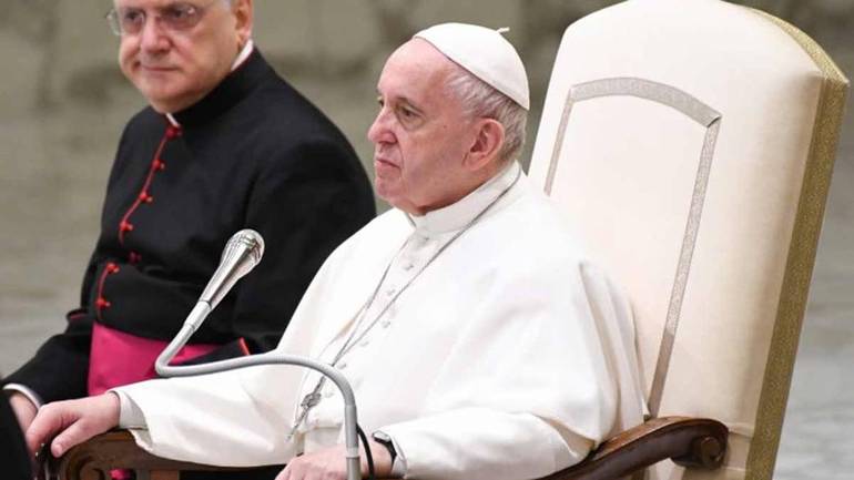 Papa Francesco: abbassiamo le spese a Natale e aiutiamo il popolo ucraino