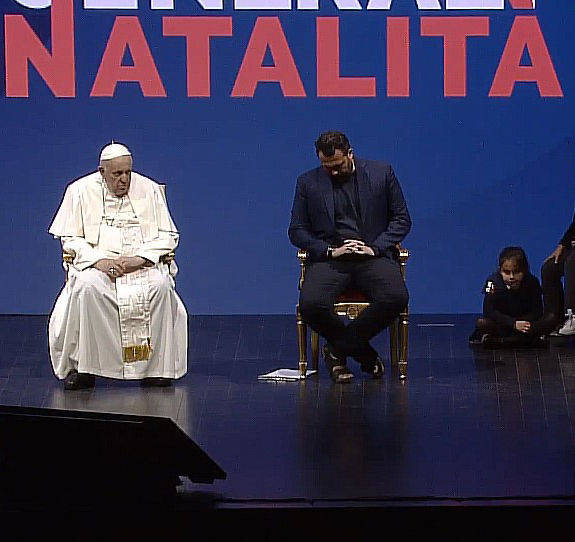 Stati generali della natalità: papa Francesco "non contrapporre accoglienza e natalità"
