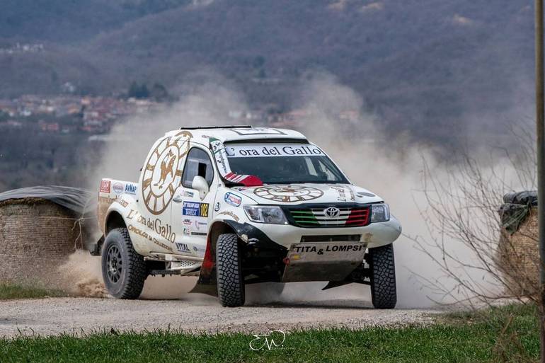   Galletti-Fontana Sacchetti, Toyota Hilux Overdrive; foto Edoardo Mainetti 